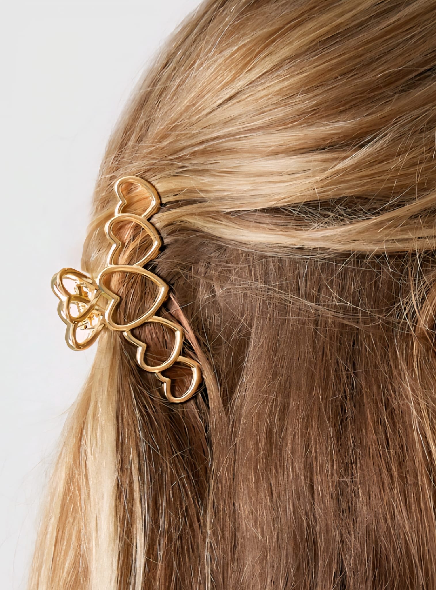 Hairclip love all over